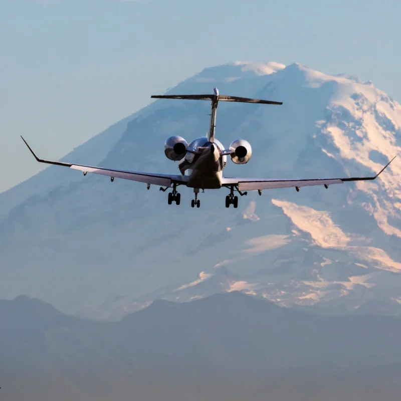Plane taking off — points or cash calculator for flights and hotels